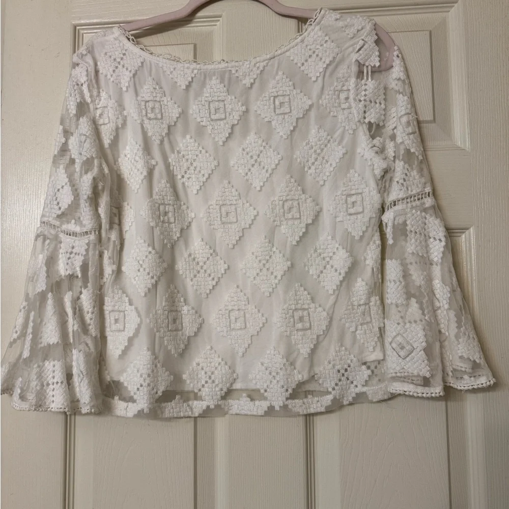 Shyanne White Lace Blouse worn once - Picture 4 of 4